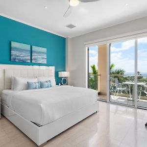 Two-Bedroom Apartment Sea View